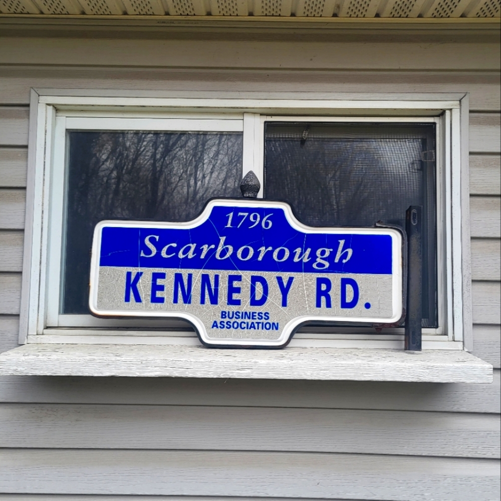 Vintage Kennedy Rd Street Sign - Picture 2 of 6